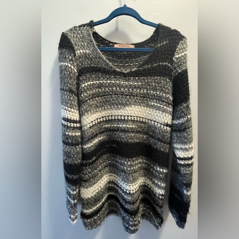 ELSAMANDA Wool Blend Sweater Size L